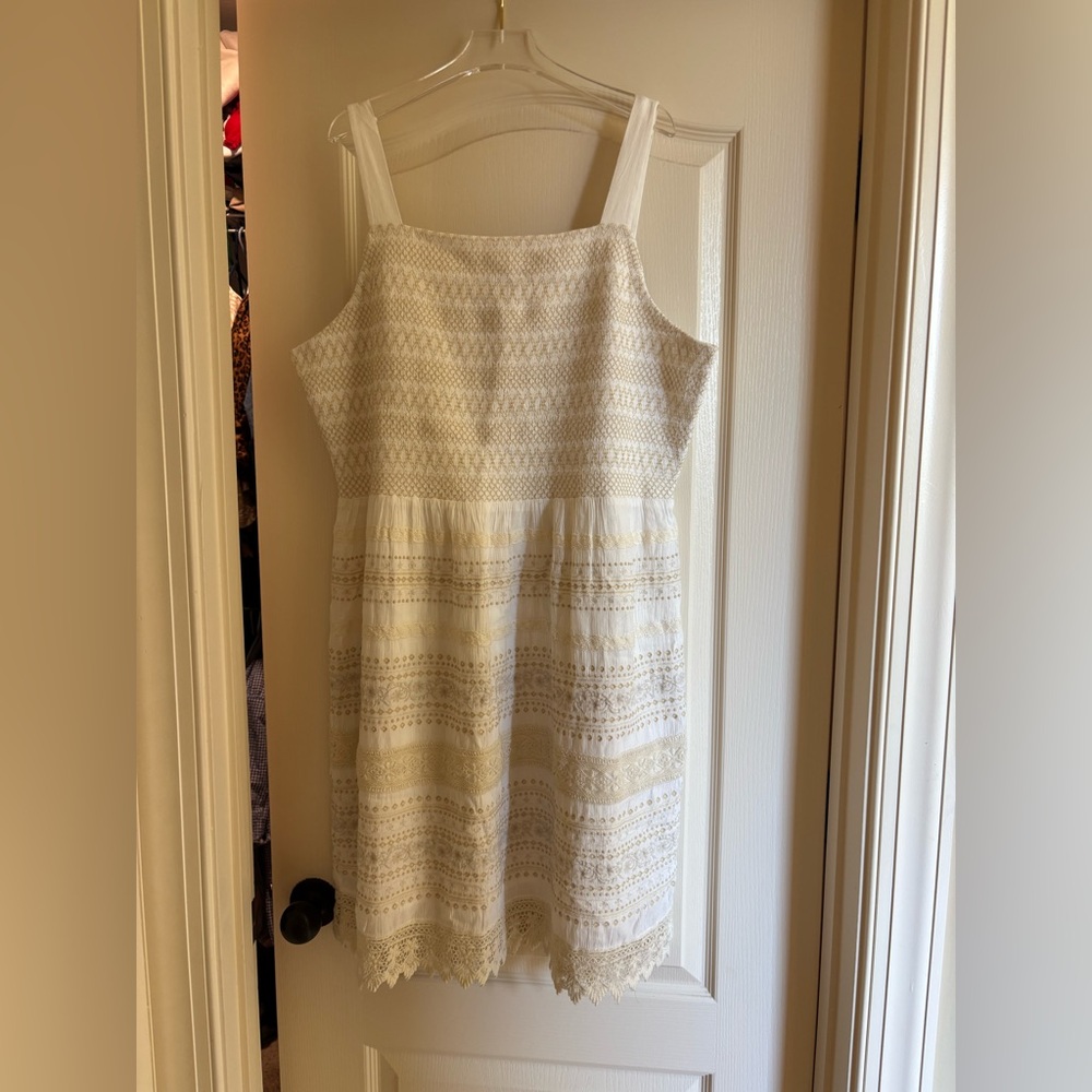 J. Jill Cream and Tan Textured Dress with embroidered design
